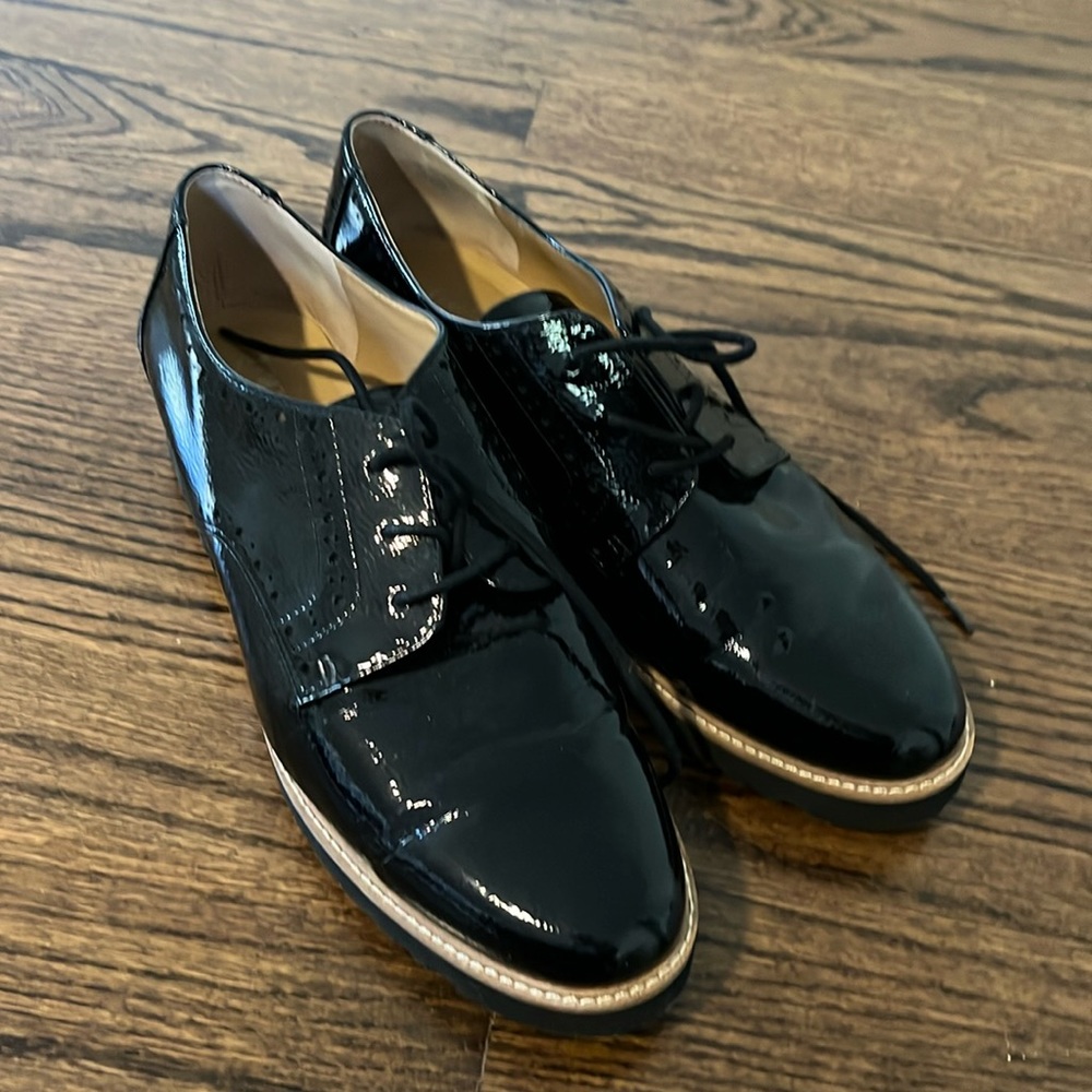 Like new Franco Sarto patent leather shoes size 9.5